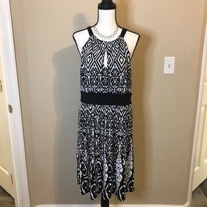 Black House White Market Medallion Print Dress